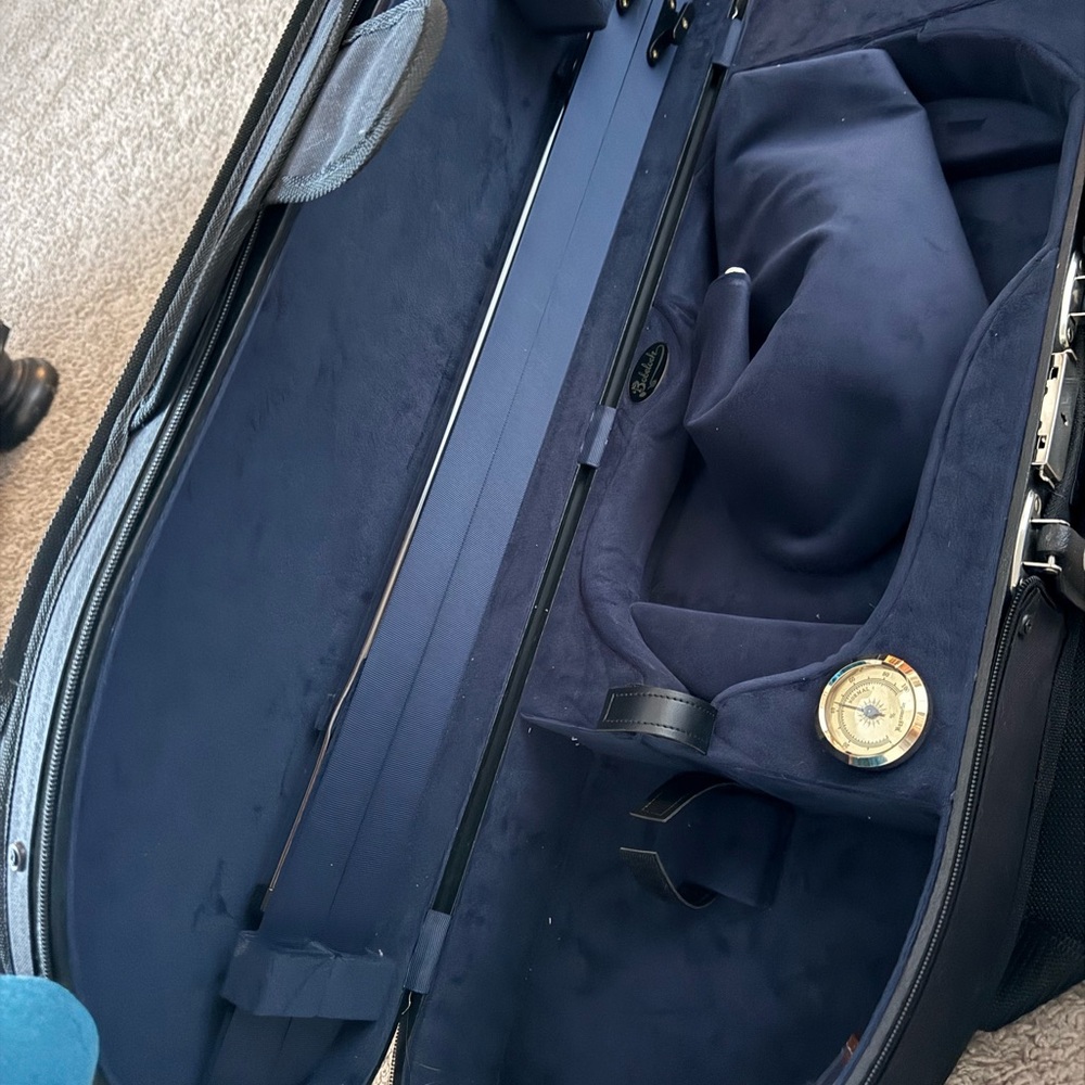 Bobelock 4/4 full size violin case Black with Shoulder Strap - Picture 2 of 3